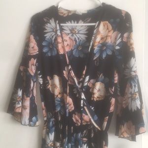 Flower cute jumpsuit! Cute for spring.